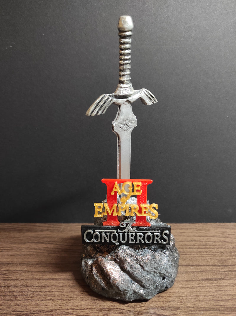 Age of Empires II Tribute Set – 3D Printed Helmet, Sword & Game Logo Display